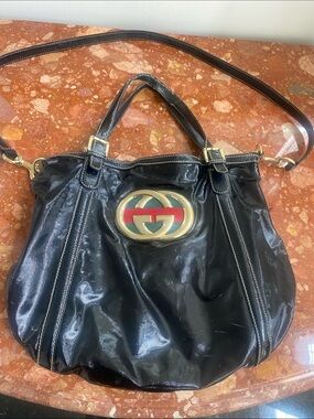 Gucci Black Patent Leather Shoulder Bag with Red and Green Web Detail